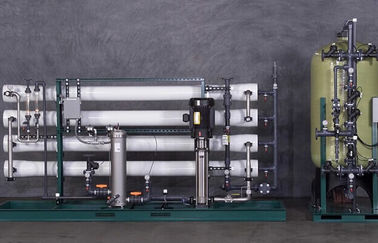 Industrial Reverse Osmosis Water Treatment equipment untuk pemurnian air AC 380V 50Hz